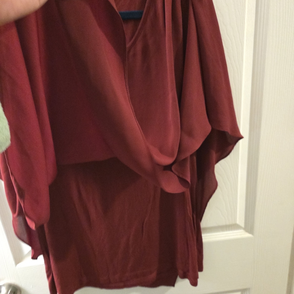 Elegant Burgundy Women's Top - Picture 5 of 12